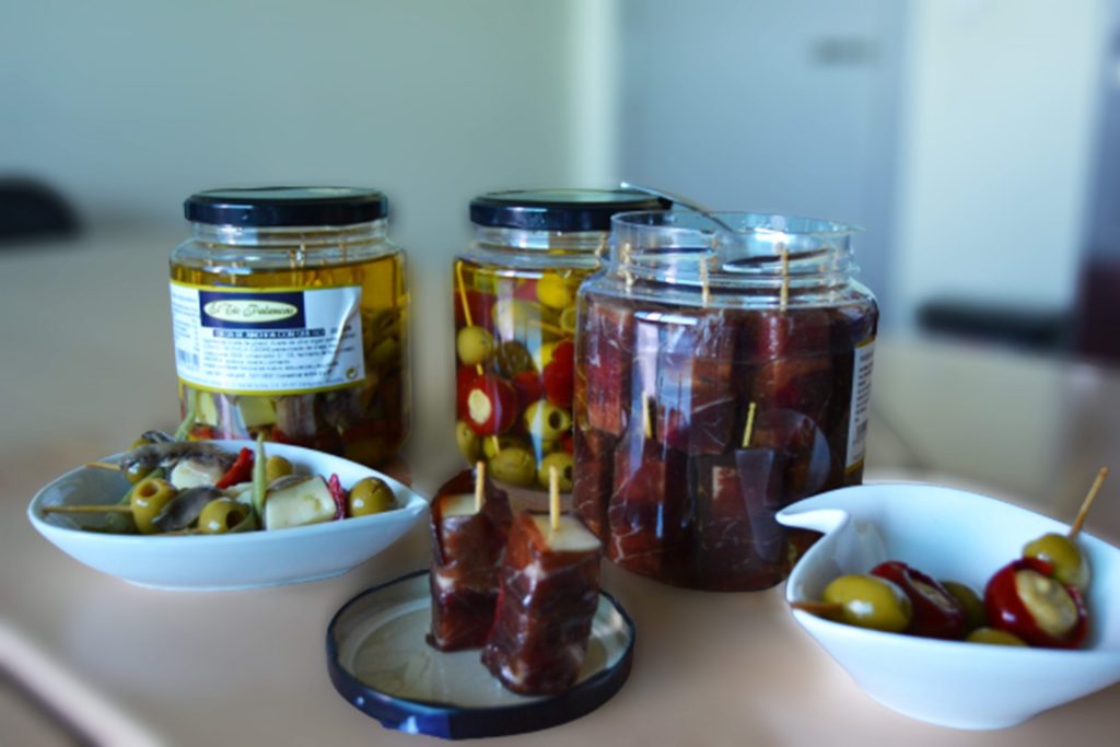 Banderillas y gildas para un vermut de lujo con El Tío Palancas