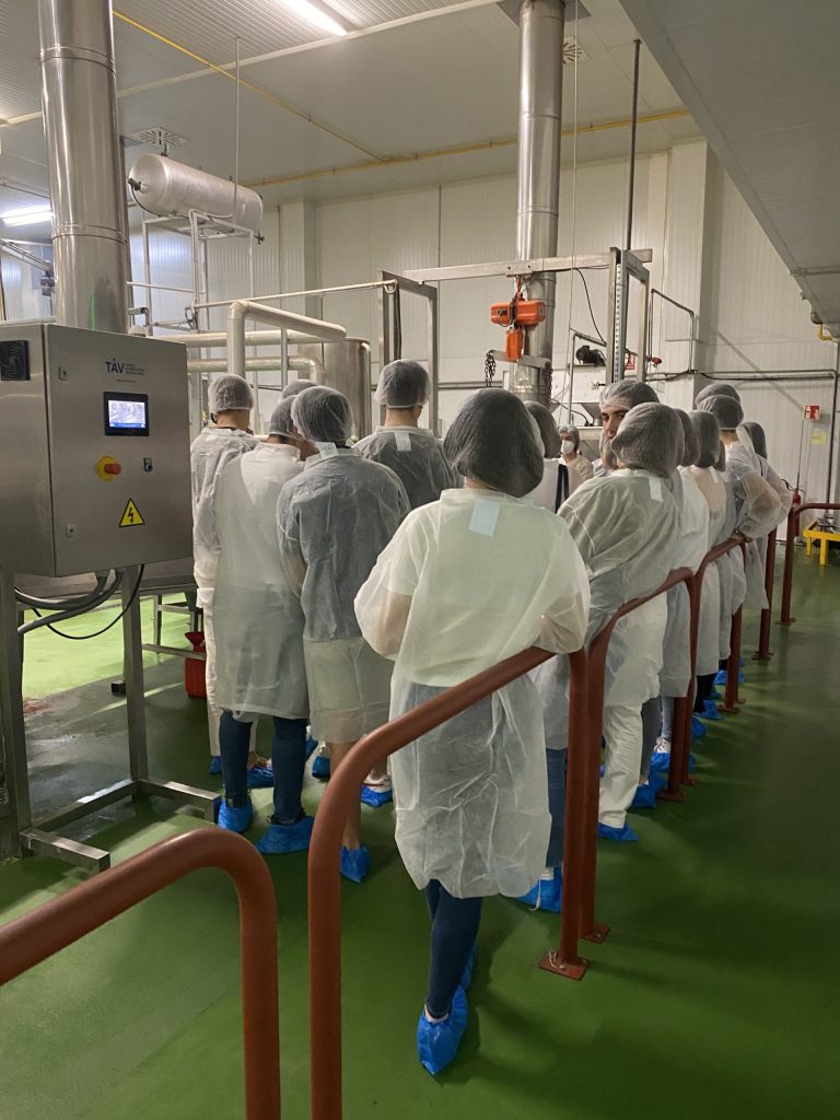 Visita alumnos colegio Montessori